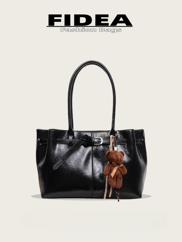 Fashionable Women's One Shoulder Bucket Bag Retro Tote Bag Solid Color PU Metal Buckle Decor With Plush Pendant, Versatile For Travel, Shopping, Commuting