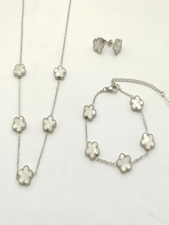 Juego de joyería de acero inoxidable de 3 piezas para hombres de moda - Collar con colgante de flor de la suerte, pulsera y combinación de pendientes con piedra de nacimiento de agosto, sin chapado, idea de regalo perfecta, joyería para hombres, cadena para hombres, cadena de cruz