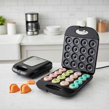 Mini Donut Make, 16-Hole Electric Doughnut & Pancake Machine With Non-Stick Surface, Includes Mini Oven Gloves & Brush - Xem 1
