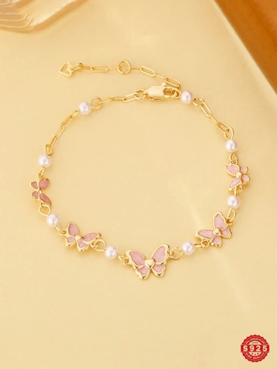 1条S925纯银粉色珐琅镀金蝴蝶珍珠手链，优雅奢华，适合派对、送礼、婚礼、日常佩戴，配有精美礼盒，是生日、圣诞节、母亲节的理想之选。