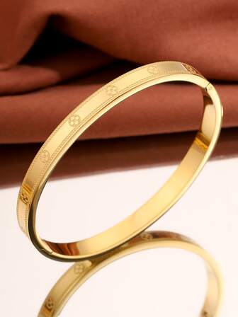 1pc Elegant And Fashionable 18K Gold Four-Leaf Clover Stainless Steel Bracelet Crafted By CNC Technology - Simple And Fashionable Design Suitable For Daily Wearing And Party Attire - An Ideal Gift For Women. Perfect For Valentine's Day And All Seasons.