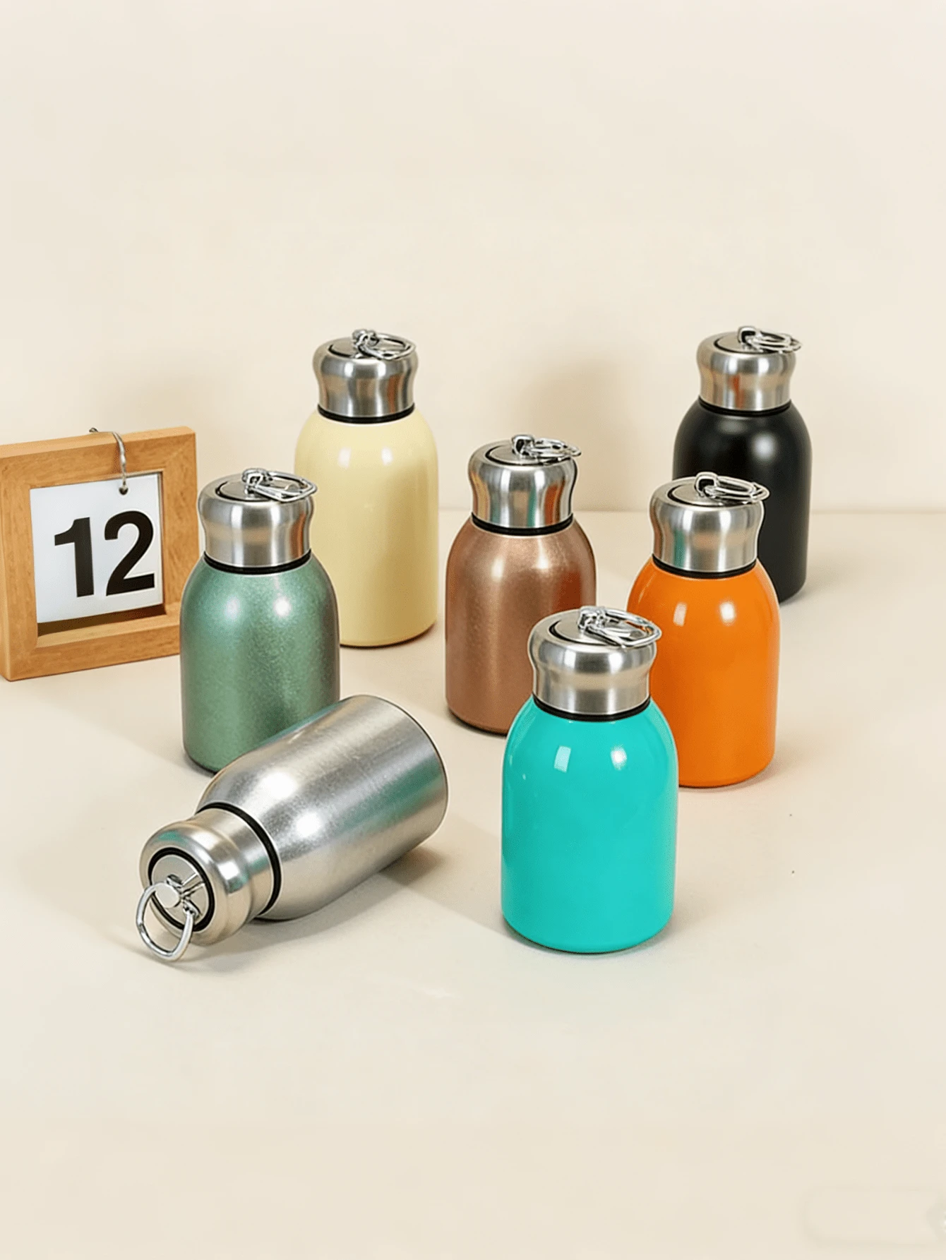 Compact Portable Insulated Mug, Leak-Proof Monochrome Insulated Bottle, 304 Stainless Steel With Handle, Portable Hot/Cold , Small Size Fits In Pocket