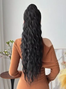 ZURO 26英寸长黑色波浪形合成纤维爪式马尾假发，适合女性和女孩，可用于派对和日常佩戴。