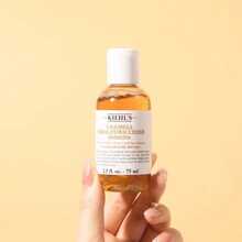 Kiehl's منعش أعشاب الزنبق - للبشرة المُيالة للحبوب، مرطب وناعم، ينعم المسام، يوازن إنتاج الزيوت، يهدئ ويسكن. حجم السفر - 75مل/2.54 أونصة - أصفر - مشاهدة 2