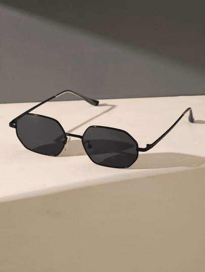 1件装 女士气质几何金属设计护眼时尚眼镜 适合街头摄影、海边派对、旅行、驾驶 服饰配件