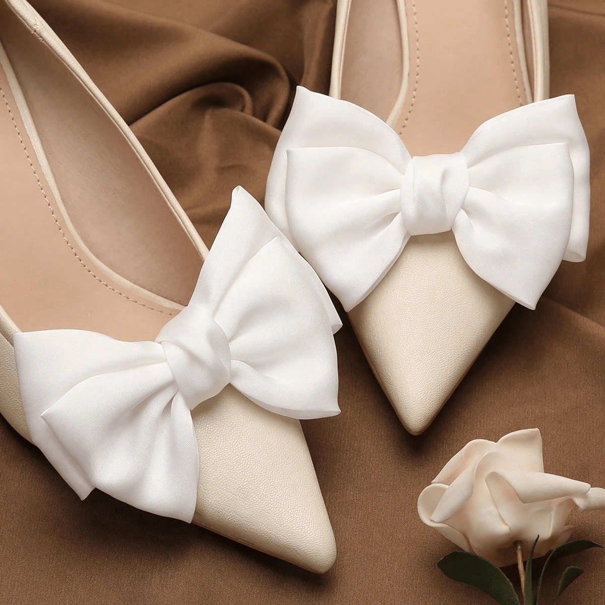 1 Pair (2pcs) Removable DIY Shoe Accessories, Decorative Bowknot & Flower Shaped, Fashion & Elegant, Suitable For High Heels, Pumps, Dress Shoes, Office, Business, Party, Wedding - Available In Pink, Gray, Burgundy, Green, White, Black, Apricot, Rose Red, Light Pink, Beige - White - View 1