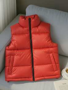 Chaleco corto tipo puffer sin mangas para mujer, con cuello alto y acabado satinado en colores solidos, estilo urbano casual - Rojo - Ver 3