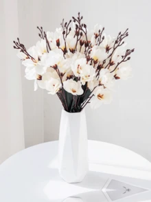 Nejlue Artificial Flowers/Plants1111 Home & Living 1束人造玉兰花、人造百合花、白色人造花束、婚礼新娘捧花、家居装饰、房间装饰、桌面装饰、婚礼装饰、卧室装饰、花园装饰、室内外装饰人造植物 - 白色 - 查看 1
