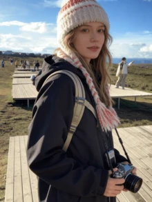 女士保暖针织帽，秋冬季保暖，条纹针织帽带抽绳，防风加厚羊毛帽带护耳，秋冬季条纹拼接羊毛帽带加厚保暖内衬，保暖护耳，大头围，贝雷帽。