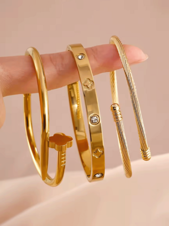 3pcs Creative Four-Leaf Flower Series Stainless Steel Bracelets Set For Women Versatile Stackable Jewelry Couple Gift.