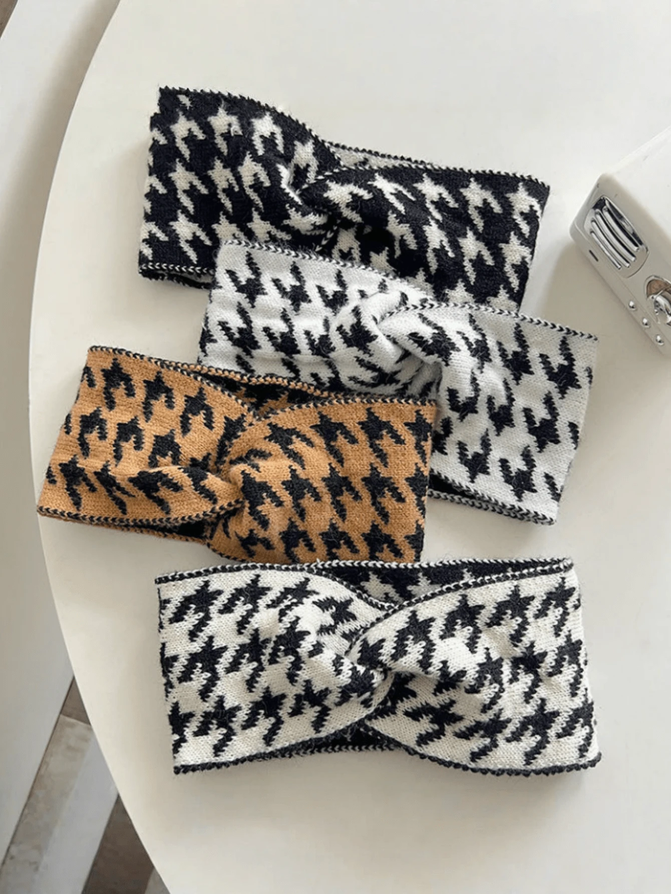 Many Ladies Black And White Thousands Of Bird Grid Autumn And Winter Wool Hair Band Fashion New Cross -Wide Side -Wide Knitted Motion Beam Bands - Multicolor - View 1