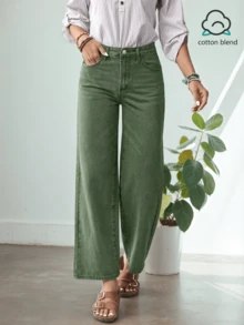 Chic Green Straight Leg Jeans For Women - High-Quality Denim Pants For A Stylish And Fashionable Look