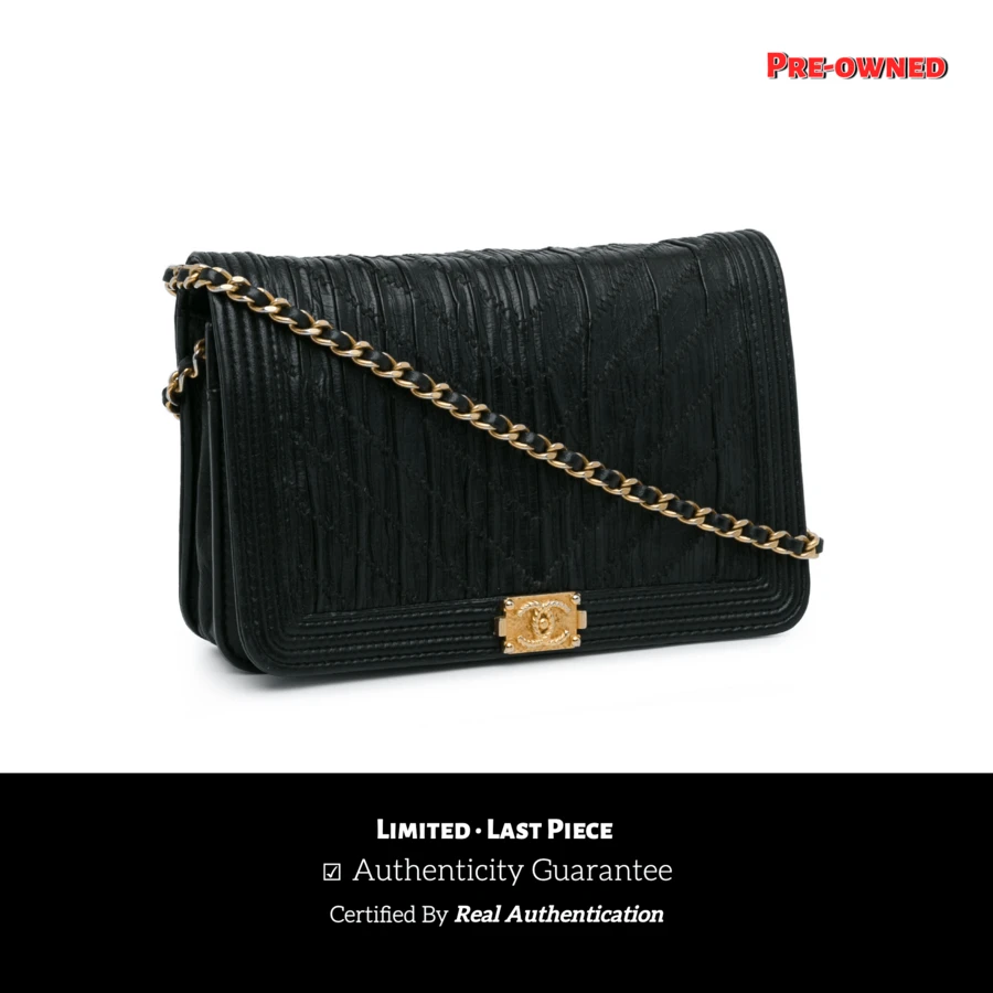 CHANEL Authenticated PRE-OWNED Pleated Crumpled Le Boy Wallet On Chain Bag - màu đen - Xem 1