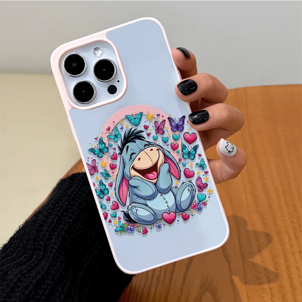 Disney.Eeyore Patterned Phone Case Decorated With Hearts And Butterflies. Compatible With IPhone 17, 16, 15, 14, 13, 12, And 11 Pro Models. Made Of TPU With Shockproof Protection. It's A Perfect Gift For Family, Friends, Birthdays, Spring Festival, Holidays, Boyfriends, Girlfriends, And Valentine's Day. - 粉色 - 查看 1