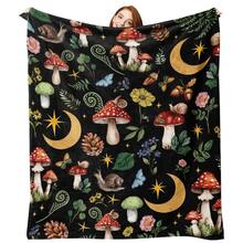 Pattern Features Whimsical Mushrooms Snails Butterflies Foliage Moons Stars Creating A Enchanting Forest Night Scene Bringing A Touch Of Magic And Dreamy Wonder To Your Space Flannel Blanket 280 GSM - 白色 - 查看 5