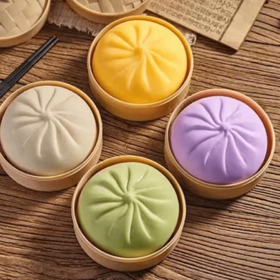 1pc 10cm Realistic Steamed Bun Stress Relief Toy, Gift, Squeeze Toy, Decoration, Stress Relief Toy (Slight Color Difference Due To Shooting)