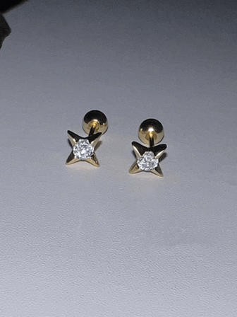 1 Pair Mini Elegant Four-Prong Star Silver Color Cubic Zirconia Stud Earrings, Suitable For Cartilage Piercing, Daily Wear Gift