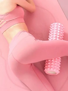 This Single-Pack Pink Rhombus Pattern Foam Roller Is Made Of Flexible And High-Elasticity EVA Material. Its 13cm Wider Diameter Presents A Complete Three-Dimensional Rhombus Pattern, And The Sharp-Edged Detailed Design Enhances The Massage Experience While Adding A Fashionable Touch. Mainly Used For Deep Muscle Relaxation.