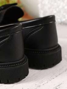 1 Pair Girls' Princess Black Soft Leather Flat Shoes, Cute Loafers With Bow, Round Toe Anti-Slip Thick Sole, Suitable For 3-15 Years Old Girls For Party, Vacation, Daily Wear, Dance, 2025 Spring/Autumn New Arrival