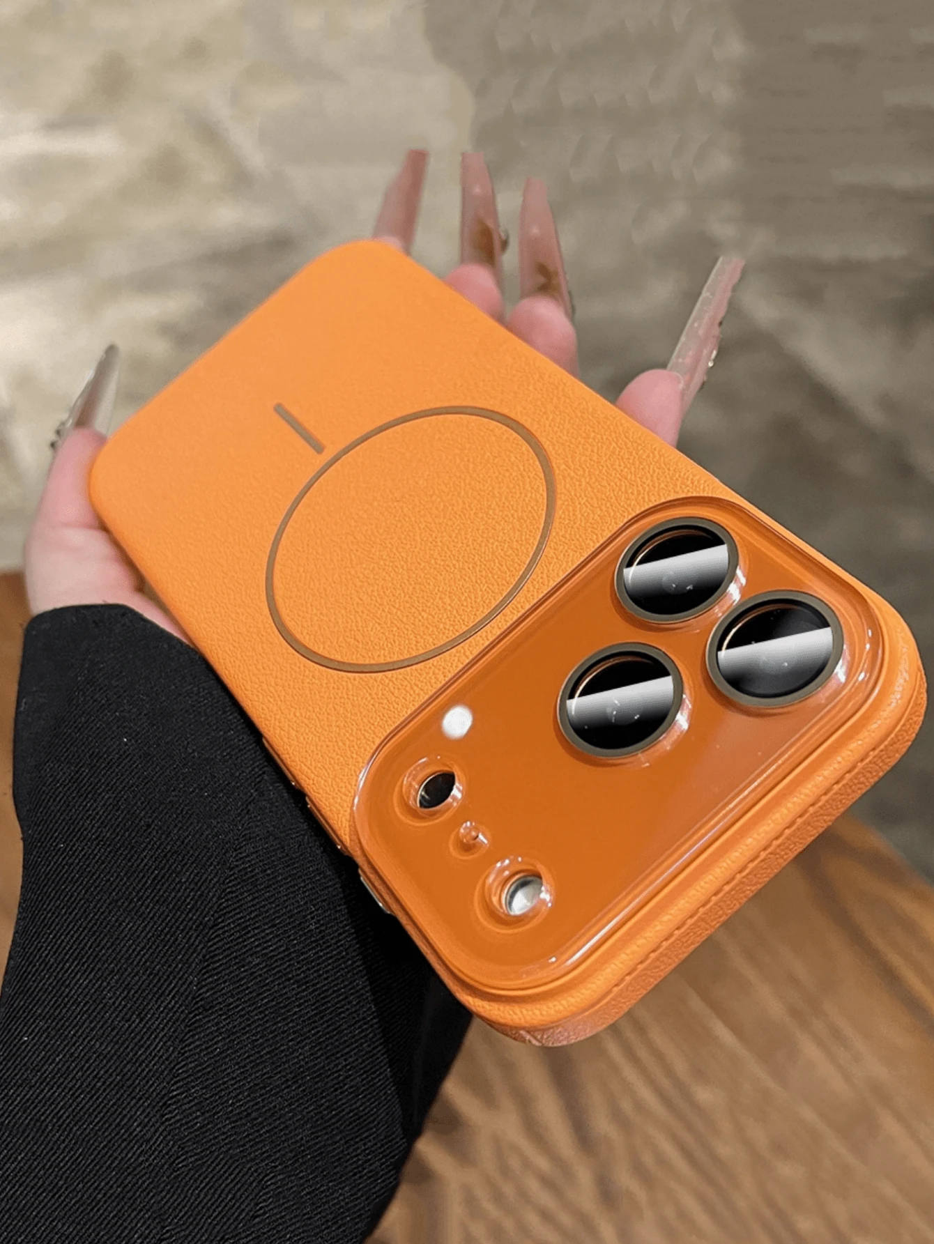 1 chiếc ốp lưng da cao cấp họa tiết vải thiều, có nam châm, tương thích với iPhone 17 Pro Max, 17 Pro, 16, 15, 14 Plus, 13, 12 Pro Max, bao gồm cả ốp bảo vệ ống kính chống nước AG.