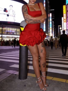 Women's Tight Mini Dress With Square Neckline, Ruched Waist, And Sexy Party Style. Ruffled Hem, Suitable For Concerts, Beach, Graduation, Festivals, Clubs, And Easter. - Red - View 2