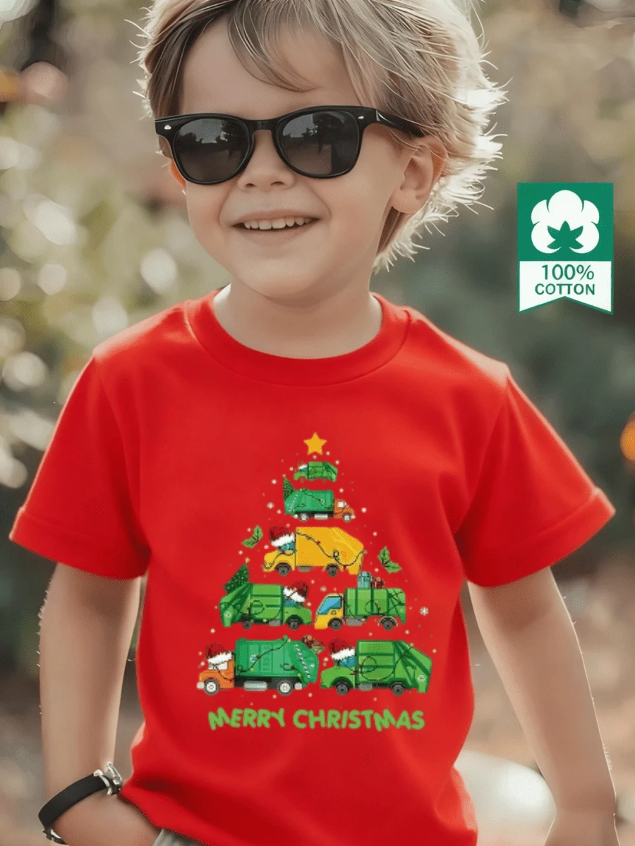 Esta nueva camiseta de manga corta para niño está hecha 100 % de algodón y luce un elegante estampado Navidad. Es informal y versátil. Su tejido suave y agradable al tacto cuida la delicada piel de los niños, permitiéndoles moverse con libertad y sentirse cómodos durante reuniones familiares, eventos escolares o juegos al aire libre. - Rojo - Ver 1