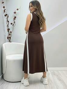 Long Knit Dress With V-Neck, Tank Top, Two-Tone Stripes And Slit, Comfortable, Loose Fit, Elegant Dress. - 棕色的. - 查看 3