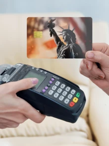 1张自由女神像信用卡装饰贴纸，创意个性化超薄PVC防指纹信用卡保护套，防刮花，男女通用，适用于小型芯片卡、银行卡、信用卡、交通卡、学生证及其他DIY装饰