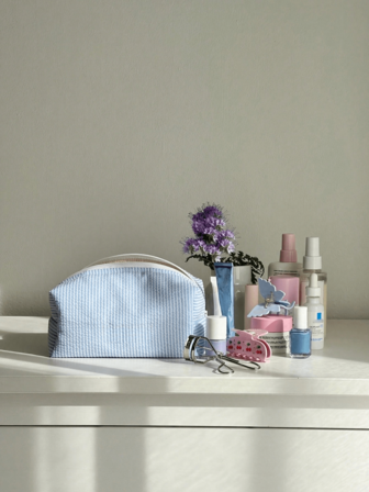 Bolsa de maquillaje para mujer con diseño a rayas, suave y esponjosa, bolsa de cosméticos con cierre de cremallera para viajes, bolsa de almacenamiento, bolsa de aseo a cuadros linda, útiles escolares
