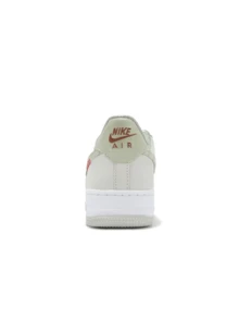 Air Force 1 LV8 农历新年特别版 女款运动鞋 真皮 Nike Air 缓震 蛇纹设计 HV6000-131 - 帆白/白/淺骨色/橄欖綠 - 查看 4