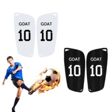 زوج واحد من واقيات الساق GOAT مقاس 10 مثقوبة بشكل قطري، لون أسود وأبيض كلاسيكي، متينة وخفيفة الوزن، مناسبة لكرة القدم والكرة الطائرة والرغبي والريشة الطائرة والرياضات الأخرى، الخيار الأفضل لهدية عيد الميلاد - متعدد الألوان - مشاهدة 2