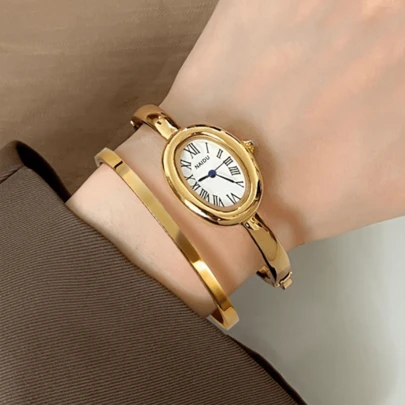 סט שעוני נשים של 2 חלקים, כולל רצועת פלדת טיטניום, שעון קוורץ יוקרתי קטנטן וינטג', שעון נירוסטה עמיד למים אופנתי קז'ואל, מתאים ללבוש יומיומי, מתנת יום הולדת