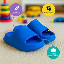 Chinelo Slide Infantil Confortável Leve Flexível Leve Macio Casual Antiderrapante Fácil de Calçar - Preto - Visão 3