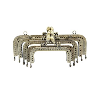 1个钱包相框，浅金色，尺寸可选：8.5厘米/10.5厘米/12.5厘米/15厘米/18厘米/20厘米