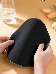 Butterbear圆形柔软腕托鼠标垫，毛绒质感表面，精致缝线，可爱Butterbear图案，温暖的粉彩色调（黄色/浅绿色），是青少年日常装饰和办公室/家庭桌面布置的理想之选，Butterbear粉丝收藏品，送给女朋友的可爱礼物 - 彩色 - 查看 5