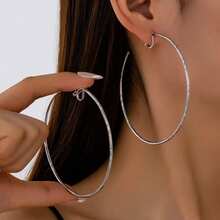 2 piezas Pendientes de aro de plata de moda con clip para mujeres, adecuados para fiestas y uso diario, pendientes falsos exagerados - Plateado - Ver 7