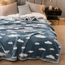 WERVITY Extra Large Thickened Raschel Blanket - Double Layer Silky Soft All Season Throw Blanket, Machine Washable, All Season Comfort For Bedroom, Sofa, Home And Travel - Animal Themed Decorative Design, Dorm Must-Have, Modern Home Decor - Màu xanh nhạt - Xem 10
