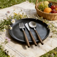 Luxury Wooden-Handled Metal Cutlery Set (3 Pieces) - Multicolor - View 10