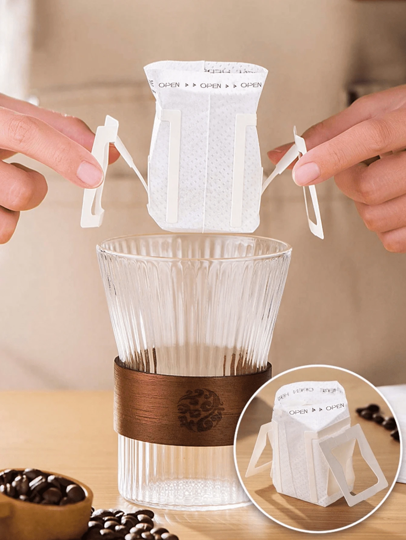 1/100个一次性挂耳式咖啡滤袋，便携式滴滤咖啡袋，带塑料挂钩，通用杯型咖啡滤袋，适用于家庭/办公室/旅行，易于使用的挂耳式滴滤咖啡滤袋，一次性手工咖啡冲泡滤袋 - 彩色 - 查看 1