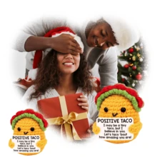 A Creative Crochet Plush Little Duck With Valentine's Day Heart Plush Gift, In Teal Cucumber Style, A Cute Mini Desktop Decoration, Comes With A Front Card, Room Decoration, Suitable As A Gift To Encourage Friends And Colleagues, For Girlfriends, Valentine's Day Gifts, And Various Holiday Presents. - Multicolor - View 4