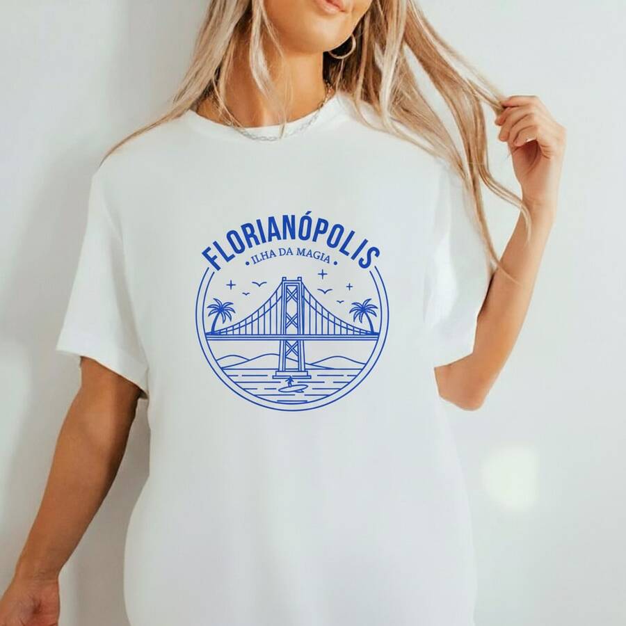 Camiseta feminina preta de manga curta e gola redonda em mistura de algodão com estampa esportiva de desenho animado. Modelagem regular, ideal para uso casual. - Preto - Visão 1