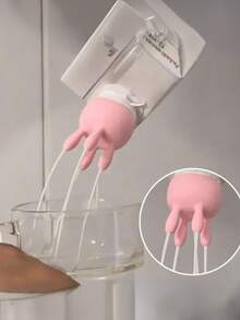 1个趣味倒牛奶瓶盖