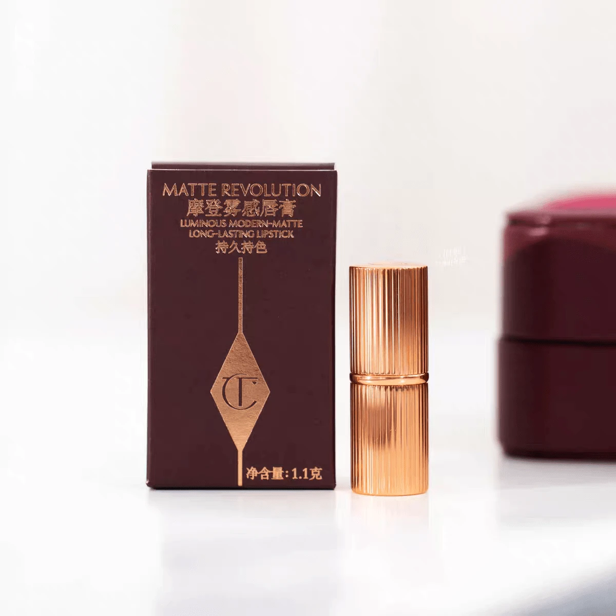 Charlotte Tilbury 1.1克 Pillow Talk - Matte Revolution 唇膏，旅行装 - #pillow枕邊話 - 查看 1