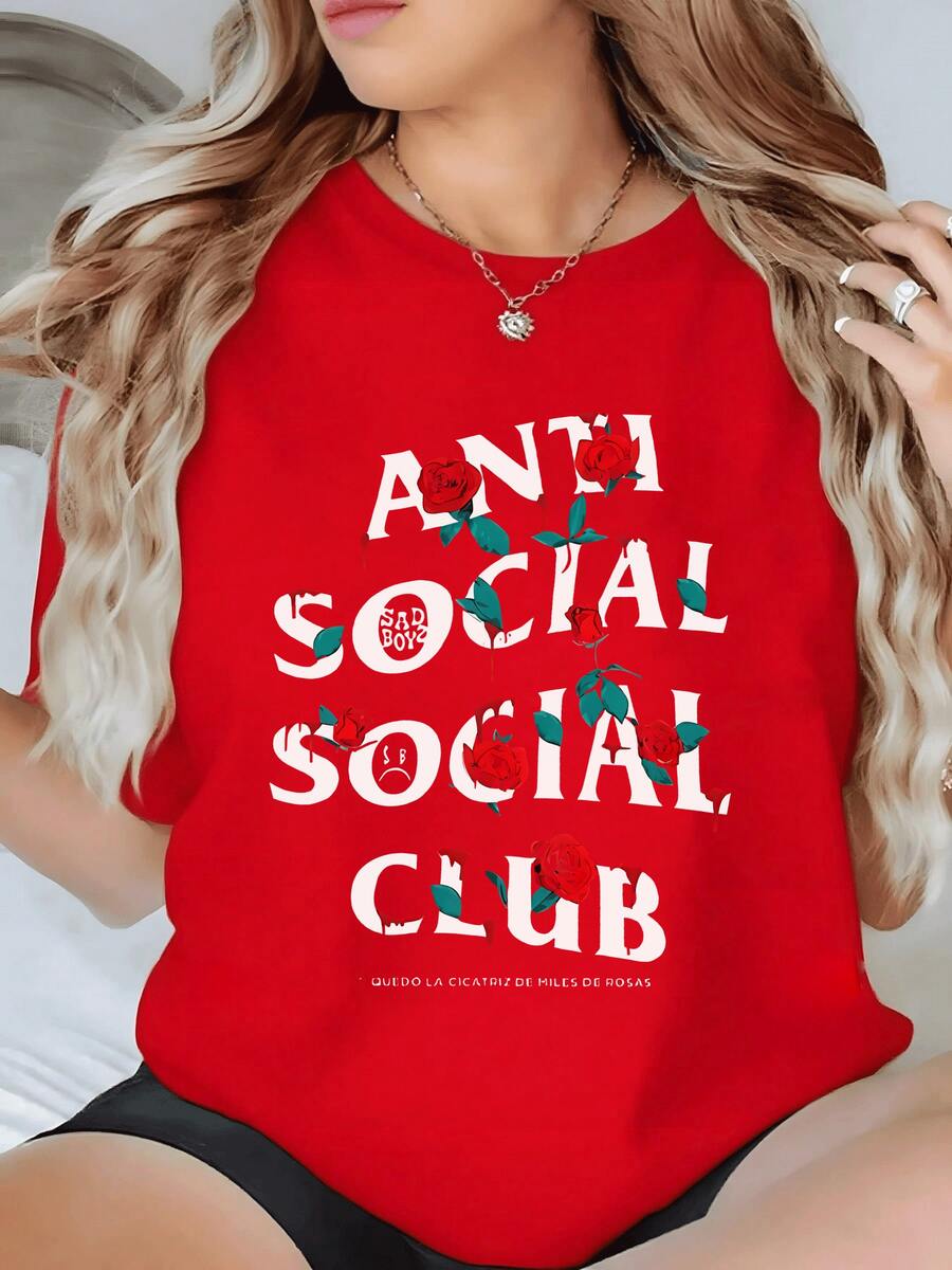 Red Roses Entwined With Bold Anti Social Club Text Creating A Striking Mix Of Romance And Rebellion Women's 100% Cotton Tshirt - 紅色 - 查看 1