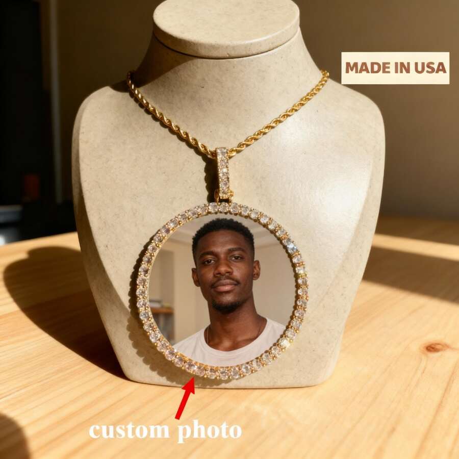 Customized Personalized Oversized Solid Photo Frame For Boys, Customized Photo Pendant With Full Diamond Copper Jewelry, Customized Unique Necklace - 彩色 - 查看 1