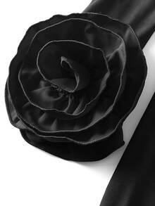 女士优雅玫瑰装饰中长连衣裙，纯色针织面料，饰以3D立体花朵，适合秋冬季优雅场合、派对、正式活动等。 - 黑色 - 查看 6