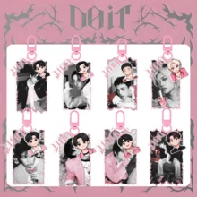 /Kpop/STAY/Skz 钥匙扣，DOIT 钥匙扣，粉色门形钥匙扣，双面亚克力钥匙扣，包包挂饰，水瓶挂饰，派对小礼物，圣诞礼物，生日礼物 - 彩色 - 查看 1