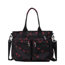 Bolsa tote de mujer con patrón de cerezas, bolsa cruzada linda para uso diario, bolsa casual, moderna y versátil de alta calidad para el traslado diario, bolsa de compras a la moda para chicas - Negro1 - Ver 3