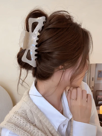 1pc Oversized Ivory Bowknot Hair Claw Clip