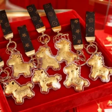 1pc Horse Shaped "Get Rich Overnight" Keychain - New Year/Back To School Gift, For Family And Friends; Lucky Horse Keychain/Phone Strap/Bag Charm - New Year Gift, For Relatives And Friends; Horse Theme Lucky Keychain | New Year/Back To School Gift, For Loved Ones - Multicolor - View 1